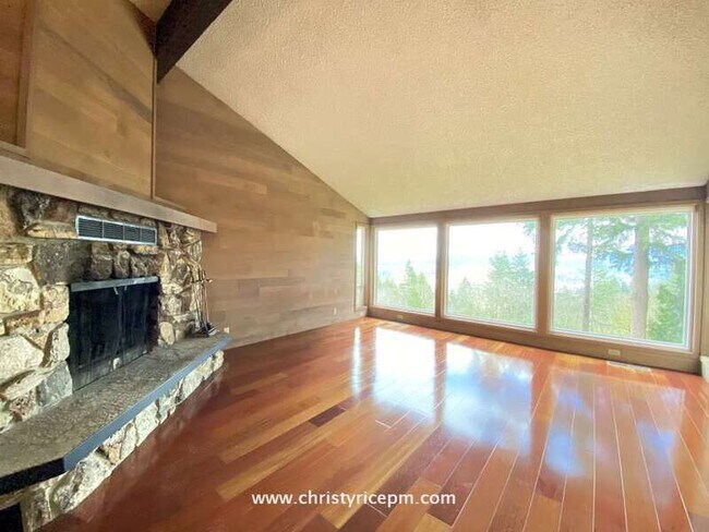 Foto del edificio - 19236 SE 62nd Pl