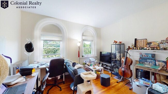 Building Photo - 1071 Beacon St