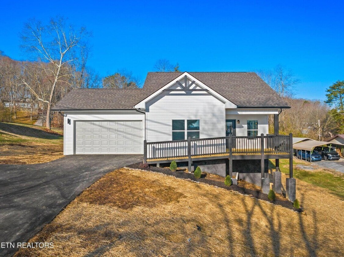 Foto principal - 2319 Island Blvd