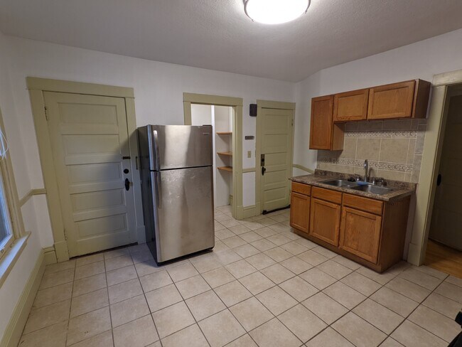 Kitchen - 2345 Upton Ave N