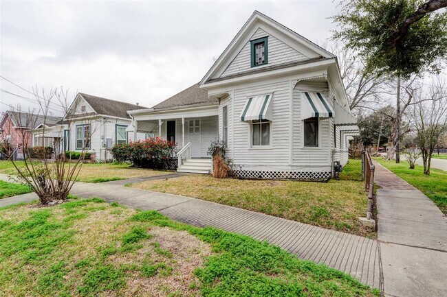 Building Photo - 3104 Stonewall St