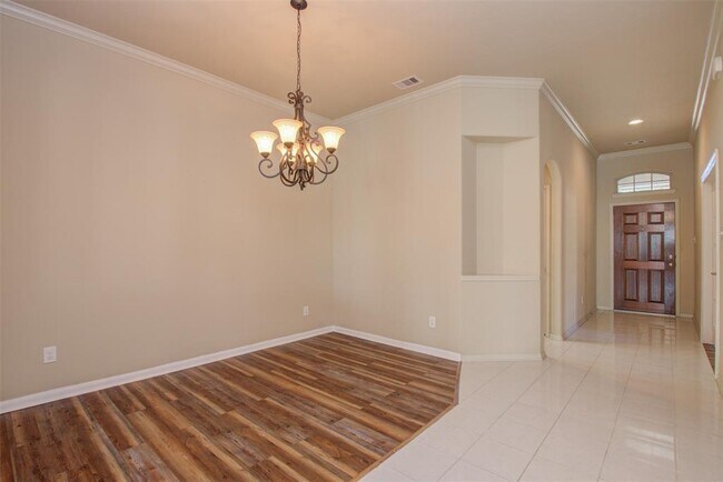 Foto del edificio - 3202 Windy Bank Ln