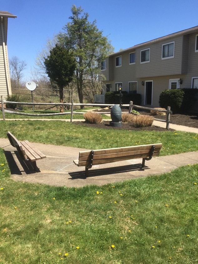 Primary Photo - Cherrywood Townhouses & Apartments