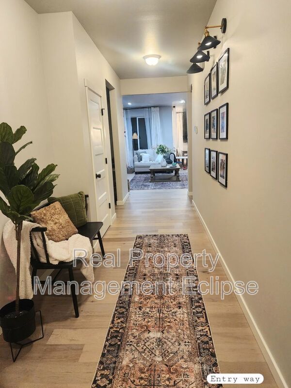 Foto del edificio - 6720 46th St NE