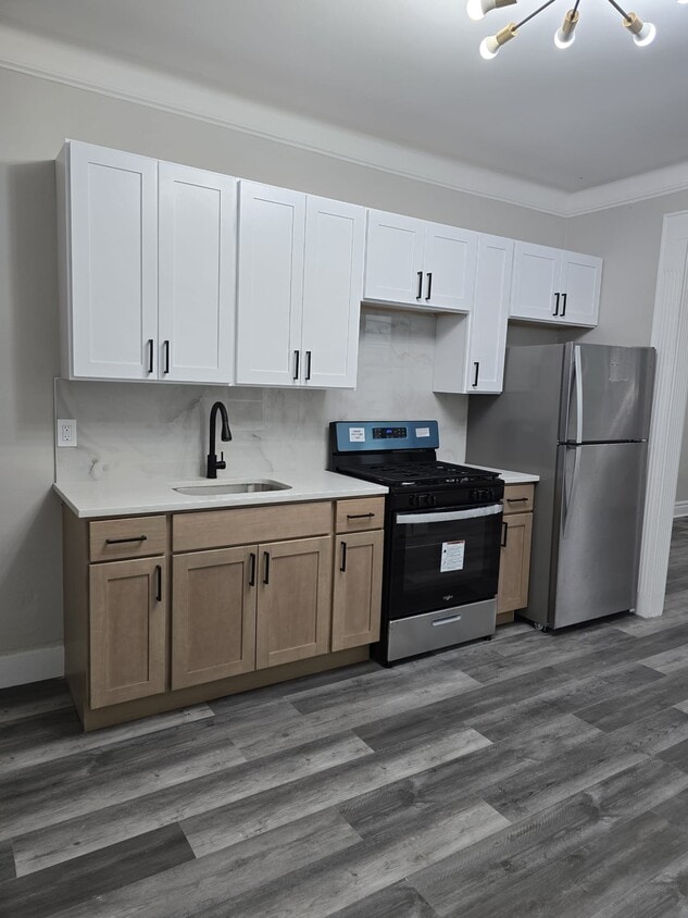 Primary Photo - 212 Custer Ave