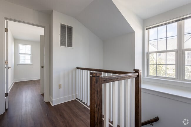 2BR, 1.5BA - 1,086SF - Estling Village