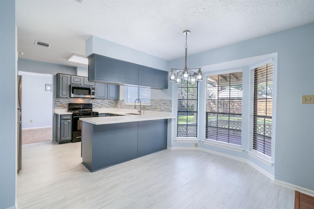 Primary Photo - 4330 Heathfield Dr