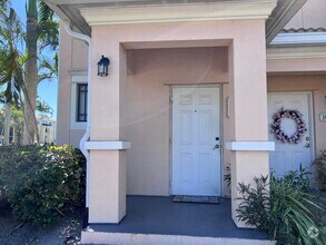 Building Photo - 2808 Amalei Dr