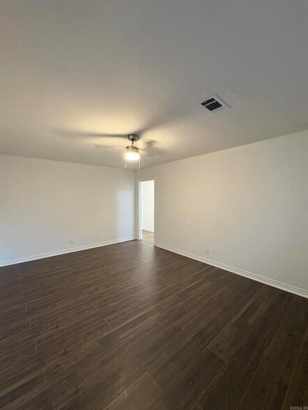 Foto del edificio - 2117 W 19th St