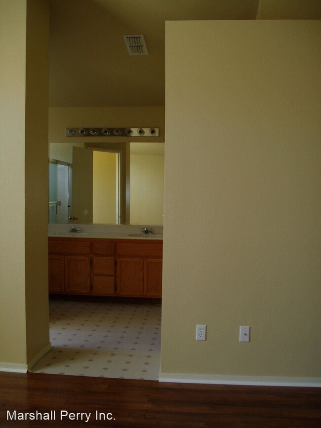 Building Photo - 3 br, 2 bath House - 940 Avenida Real