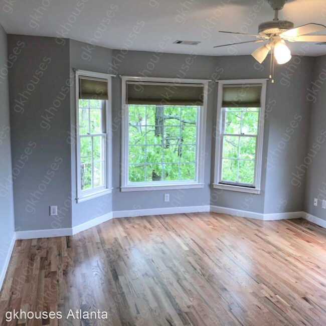 Building Photo - 4 br, 3.5 bath House - 10660 Thatcher Way