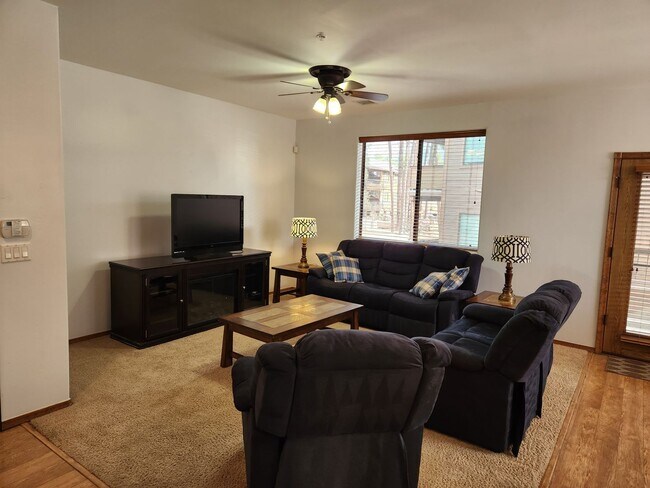 Foto del edificio - Furnished Bison Cove - 2 bed / 2 bath - Furnished Unit