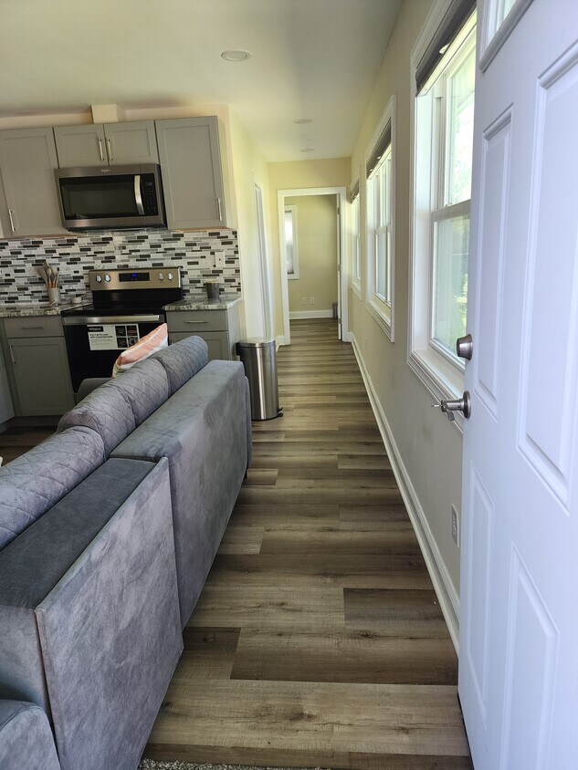 Foto principal - 16 Tennyson Ln