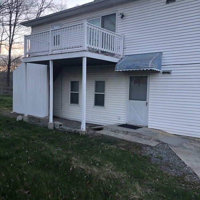 Building Photo - 249 Sterling Hill Rd