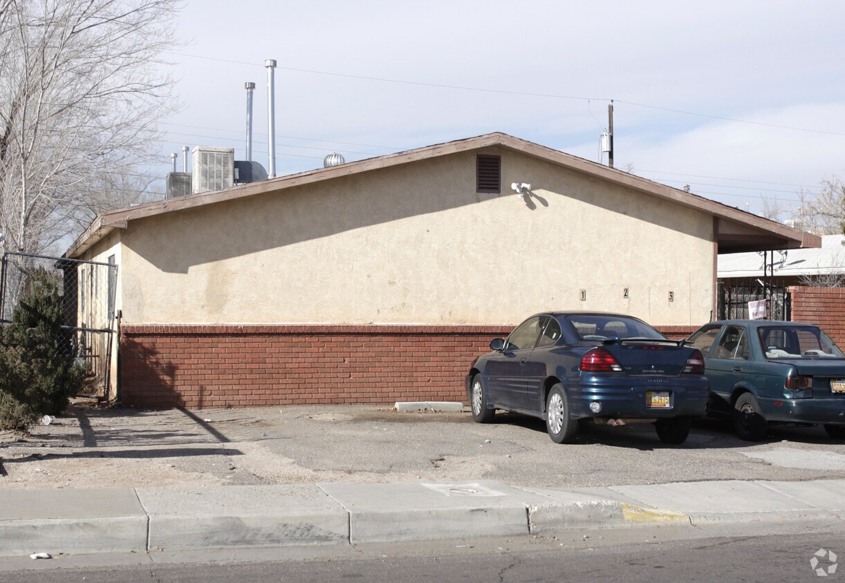Primary Photo - 123-127 General Arnold St NE