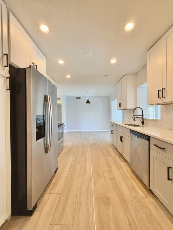 Foto del edificio - 8718 Thornwood Ln