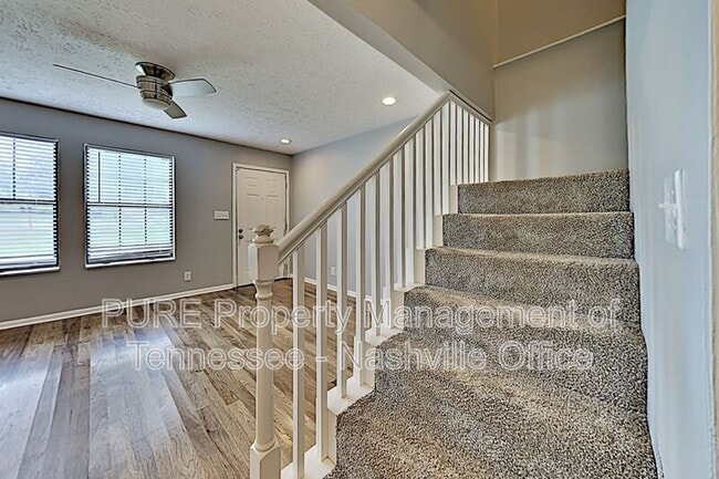 Building Photo - 613 Eastboro Dr