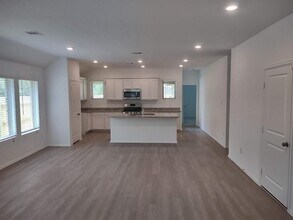 Building Photo - 1420 Cantabria Ct