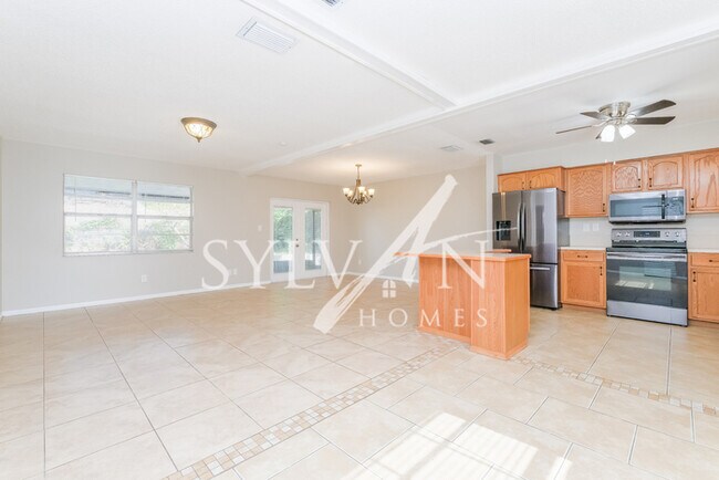 Building Photo - Cute 3BR 3BA Home