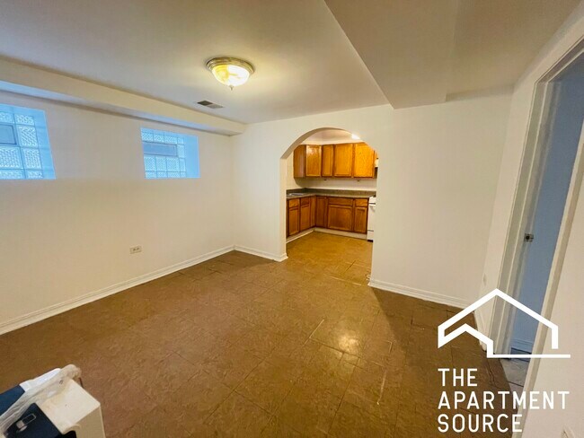 Building Photo - 5216 W Crystal St