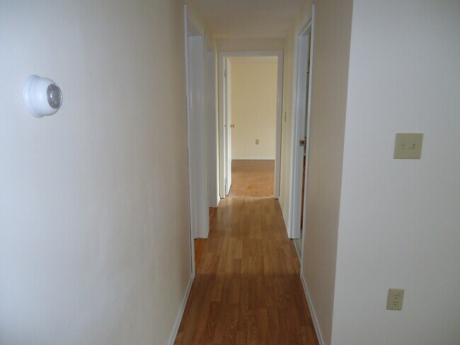 Building Photo - 24 Chilmark St