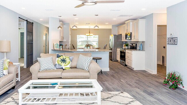 Building Photo - 707 Amberjack Ln