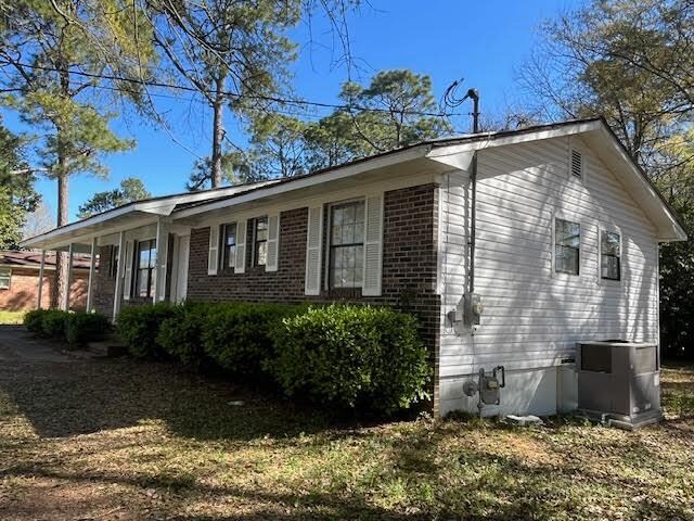 Building Photo - 203 Vienna Cir