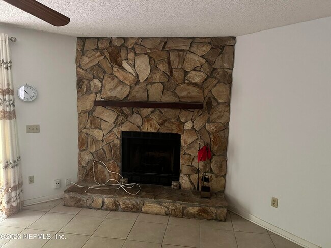 Foto del edificio - 4422 Winderbrook Ct