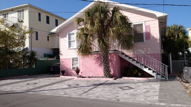 Building Photo - 249 Carolina Ave