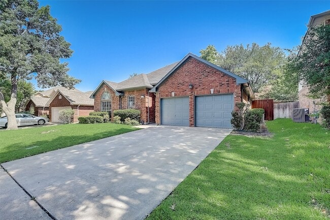 Photo - 4713 Portrait Ln House