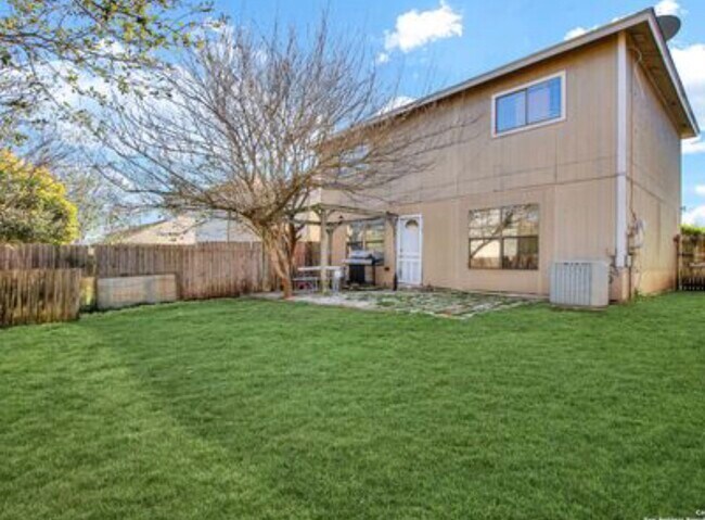 Foto del edificio - 6811 Cape Meadow Dr
