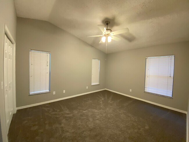 Foto del edificio - Three bedroom two bathroom Inverness Highlands Home