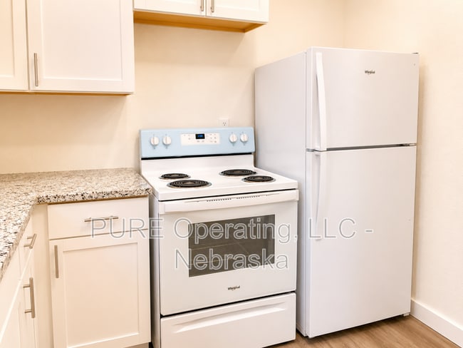 Building Photo - 4245 Burdette St