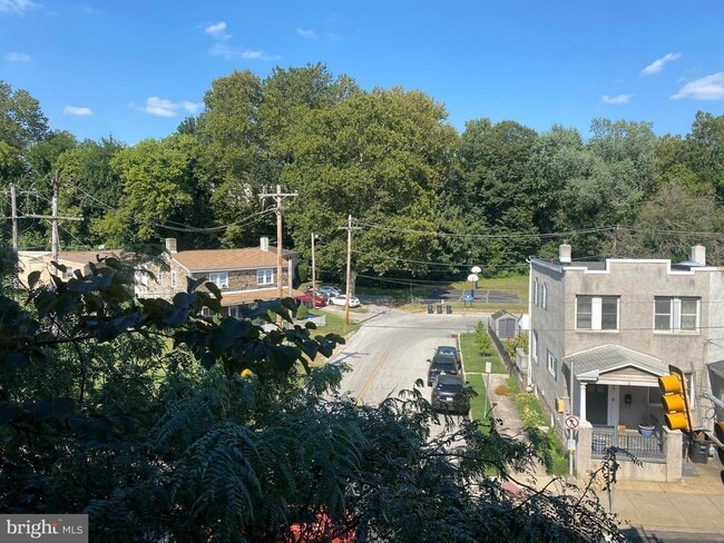 Foto del edificio - 350 W Elm St