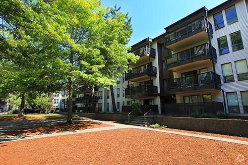 Building - Village Green Apartments