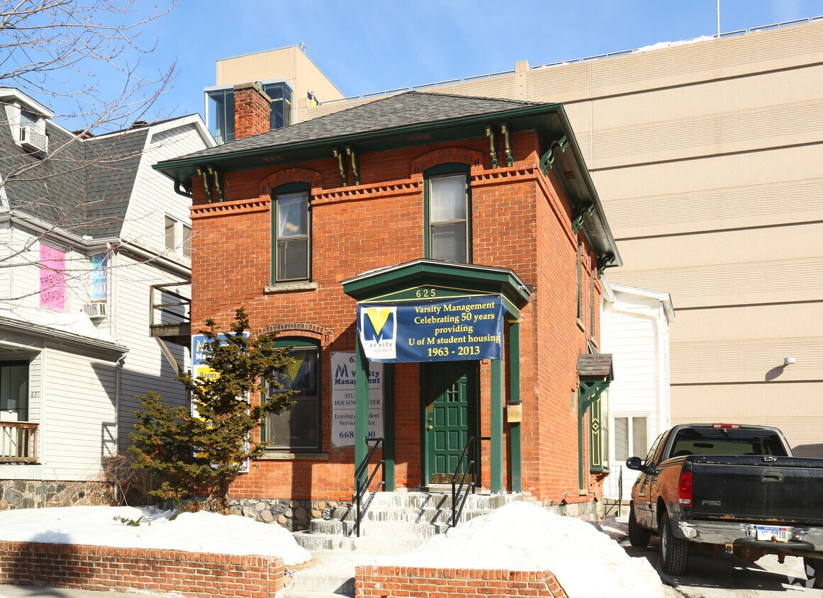 Primary Photo - 625 Church St