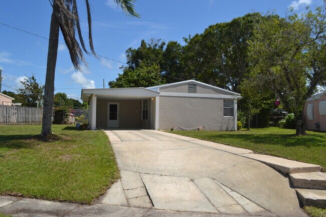 Building Photo - 1603 Zephyr Ave