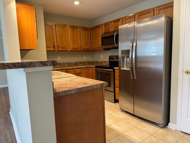 Building Photo - 3713 1B-371B Morris Farm Dr