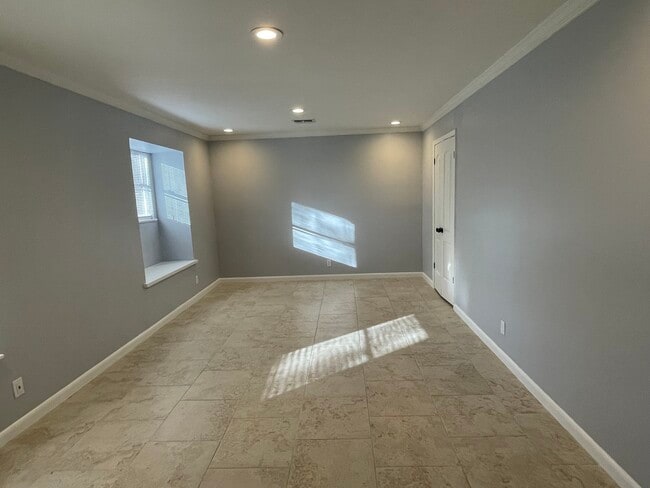 Foto del edificio - 4830 French Dr