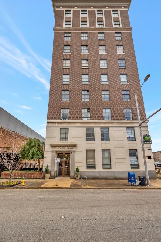 2201 1st Ave N, Birmingham, AL 35203 Apartments Birmingham, AL