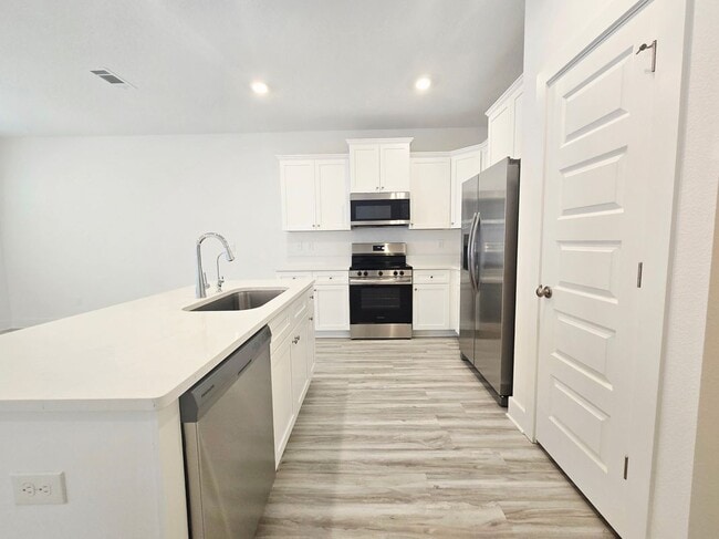 Building Photo - 264 Salt Creek Lane