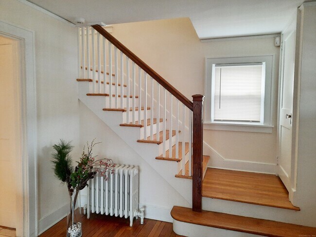 Foto del edificio - 8 Rockland Pl