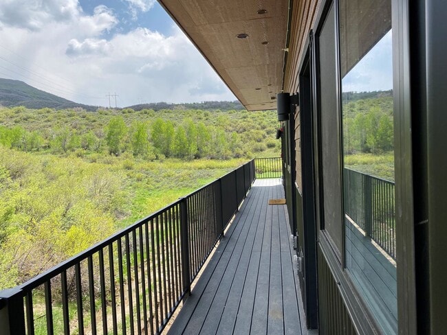 Foto del edificio - 1BD/1BA Condo w/ nice finishings and great storage!