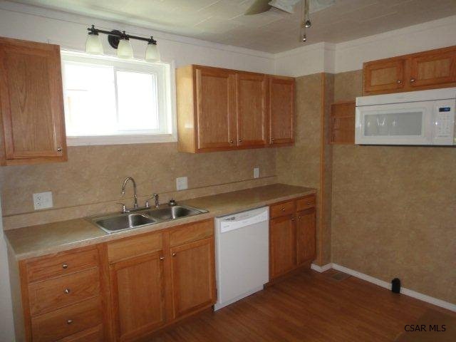 Building Photo - 483 2nd St