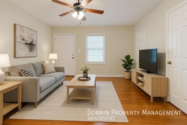 Photo - 1805 W Moore St House