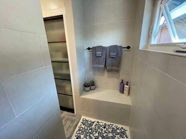 Foto del edificio - 333 Capitola Road Ext