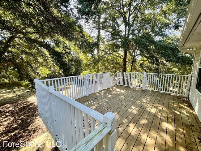 Foto del edificio - 3 br, 2 bath House - 127A Burnt Church Rd.