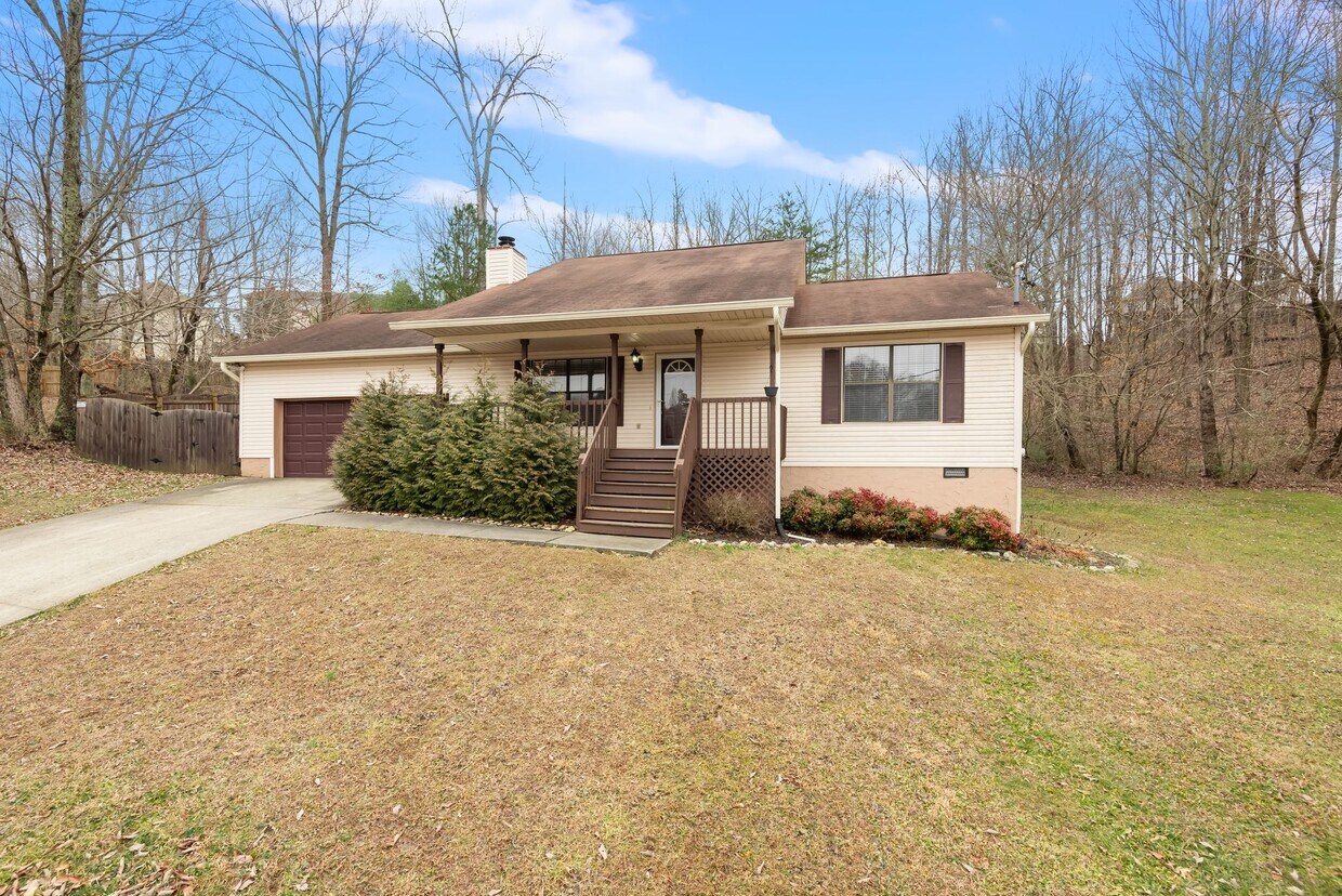 5940 Rolling Ridge Dr, Knoxville, TN 37921 House for Rent in