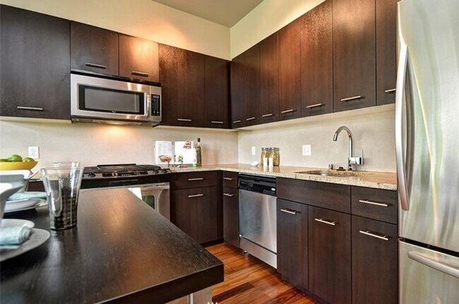 Foto del edificio - 2960 Eastlake Ave E