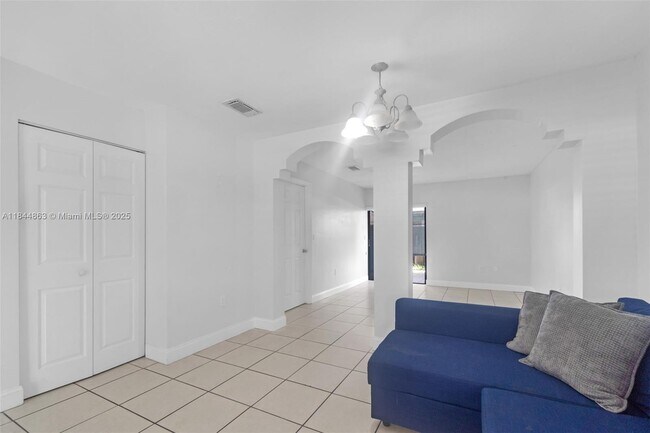 Foto del edificio - 11630 SW 2nd St